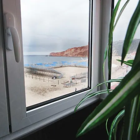 Holidays Marginal Apartman *
