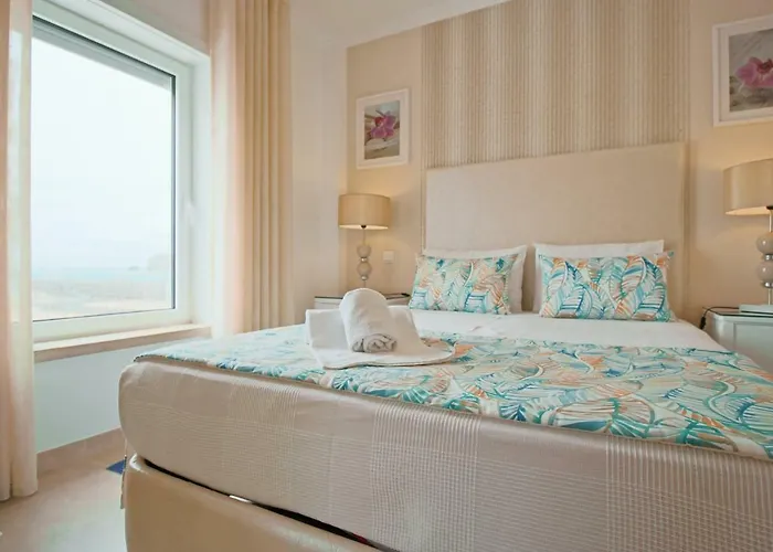 Holidays Marginal Nazaré