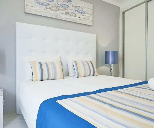 Daire Holidays Marginal Nazaré